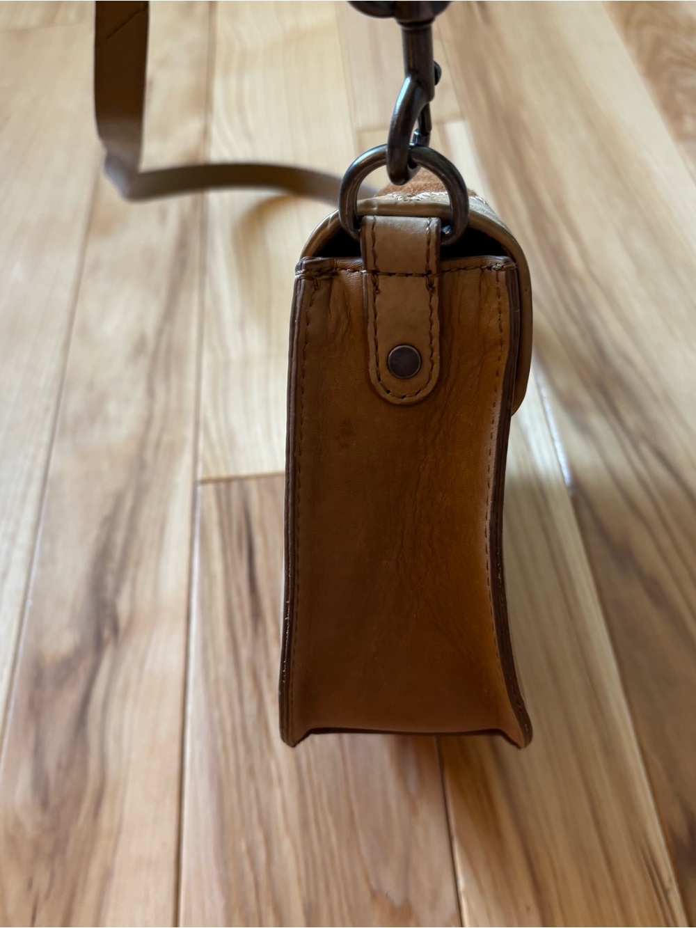 Lucky Brand Sedona Leather Suede Accent Bag - Picture 4 of 12